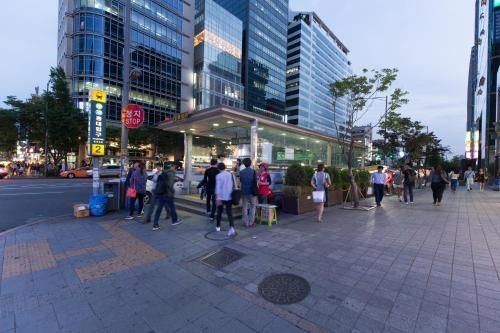 Eve Hongdae4
