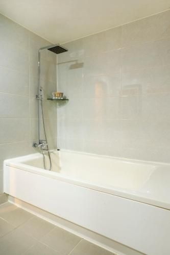 Embledon Hotel4