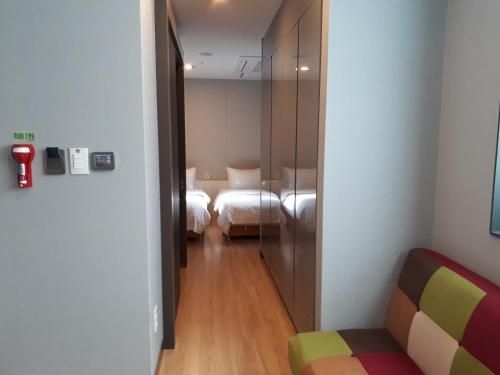 Grid Inn Hotel4