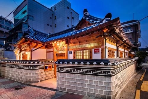 Ihwa Hanok0