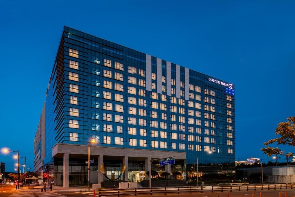 โกลเดน ทิวลิป โรงแรมสนามบินอินชอน (Golden Tulip Incheon Airport Hotel)0
