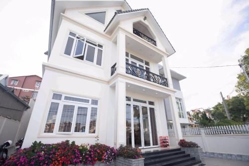 HUNA House0