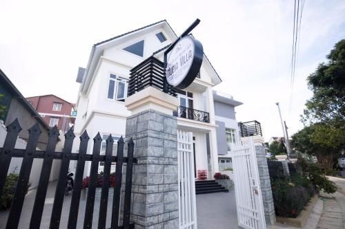 HUNA House2