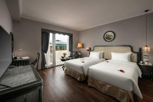 Shining Central Hotel & Spa2