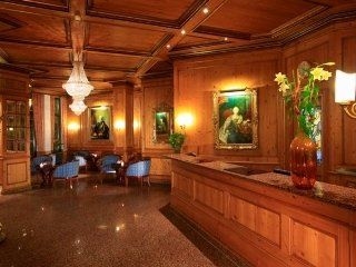 Kings Hotel Center3