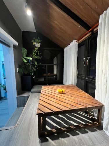 May Home4