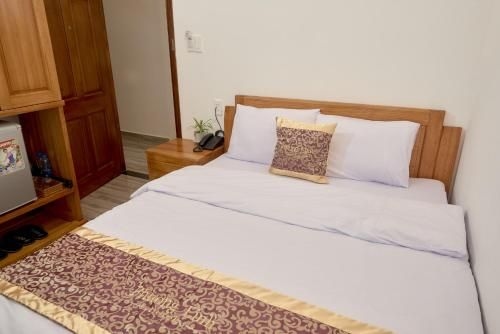 Phương Linh Hotel (Khach san Phuong Linh)1