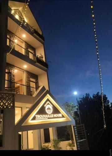 Trouvaille House0