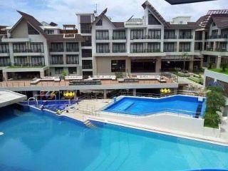 Crown Regency Resort and Convention Center0