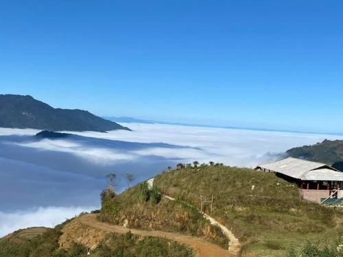 Laochai mountian view3