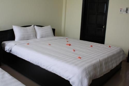 โรงแรมเจด (Jade Hotel)4