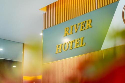 ริเวอร์โฮเต็ล (Riverhotel)2