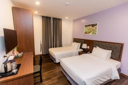 Paradise Hotel4