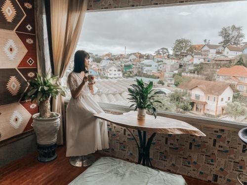 Ô Cửa Mùa Thu (O Cua Mua Thu)2
