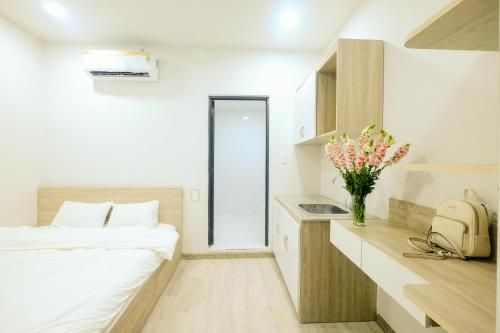 Dlux Saigon1