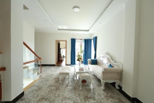 The Light Hotel3