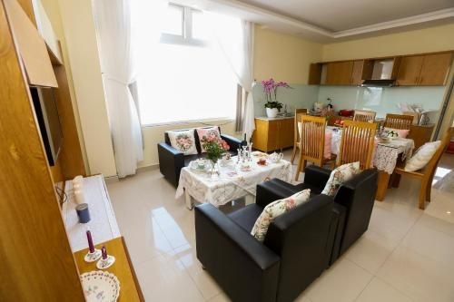 Rosy Apartment0