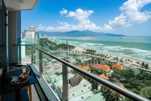 Sala Danang Beach Hotel4