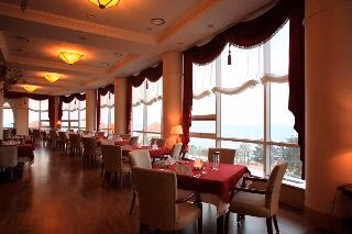 โซล บีช โฮเทล แอนด์ รีสอร์ท (Sol Beach Hotel & Resort)1