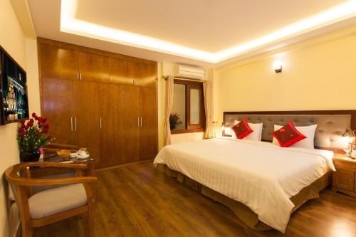 โรงแรมควีนไลท์ (Queen Light Hotel)4