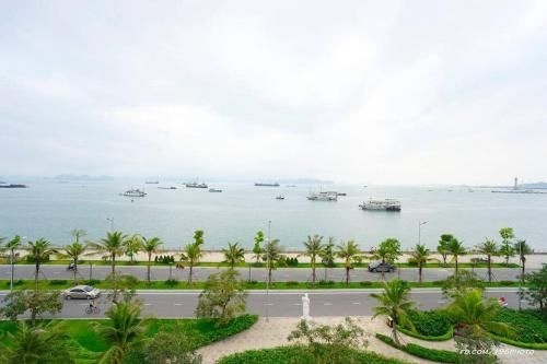 Tropical Villa Halong1
