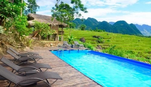 Valley Home2