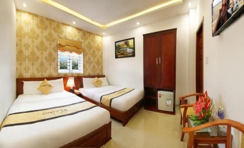 Forever Hotel0