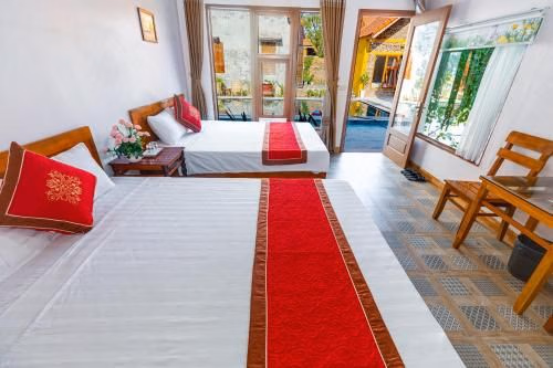 Tam Coc mountain bungalow2