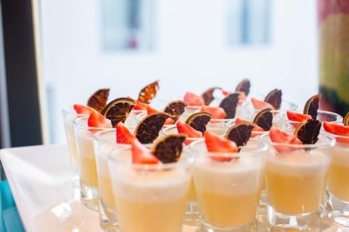 Maximilan Danang Beach Hotel1