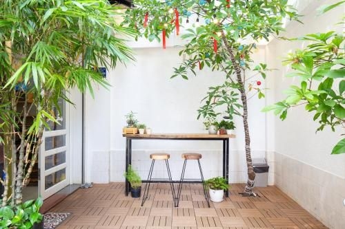 HOSTIE SAIGON [WANDERLUST Home]2