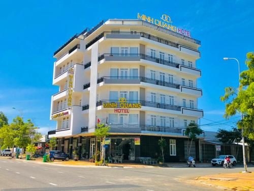 Khách sạn Minh Quang (Minh Quang Hotel)0