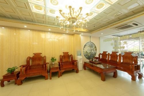โอโย 417 เจือง ซอน โฮเทล (OYO 417 Truong Son Hotel)2