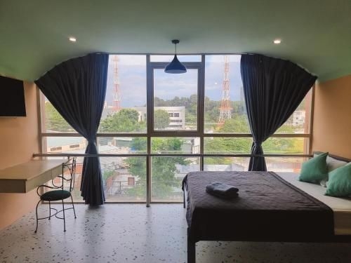 Mi-li-gam Coffee Home1