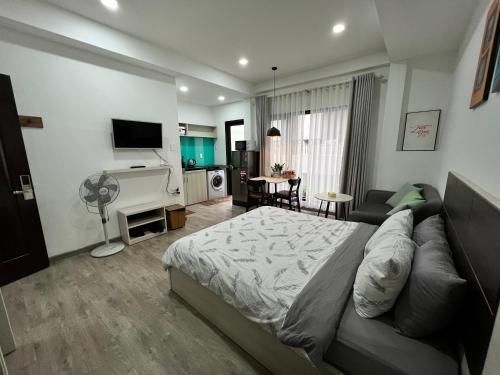 May Studio0
