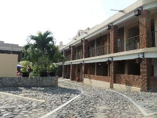 Hotel Montroi Express0