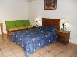 Hotel Montroi Express2