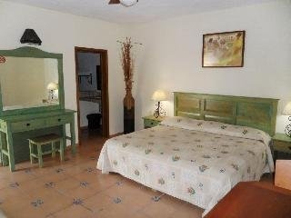 Hotel Montroi Express1