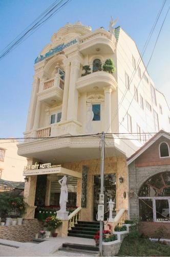 Hoa Dat Hotel1