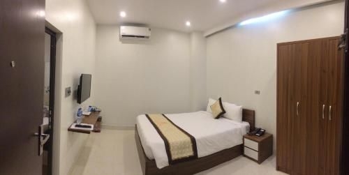 Sky hotel3