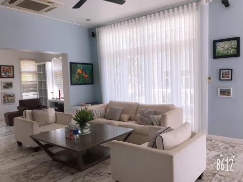 LuxSea Villa1