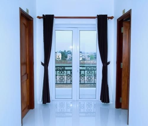 Hotel Dang Khoi Nui Sam1