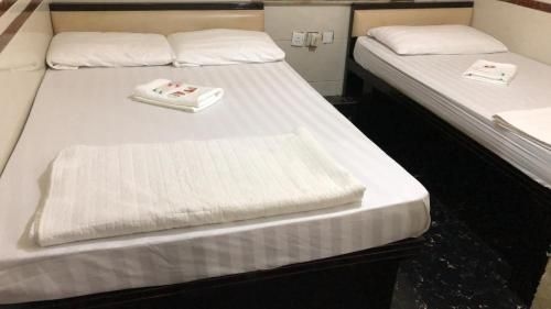 Taj Super Deluxe3