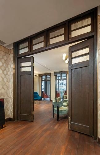 Hotel 19362