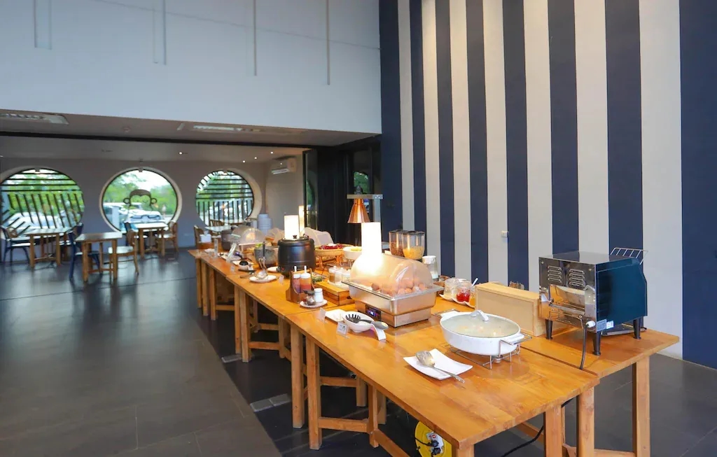 บลูมังกี้ ฮับ แอนด์ โฮเทล จันทบุรี (Blu Monkey Hub and Hotel Chanthaburi)1