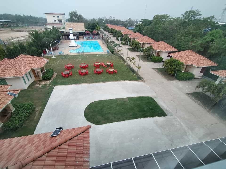 Khun Pui Pool and Villa0