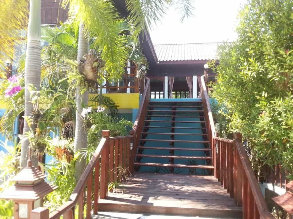 Thongpaeka Hotel Prasat1