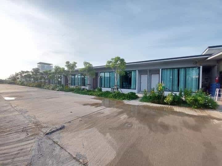อินน์ธารา รีสอร์ท (Intara Resort Sikhoraphum)0