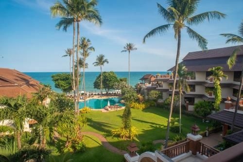 อโลฮา รีสอร์ต (Aloha Resort)1