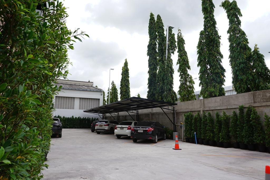 B-Black Residence1