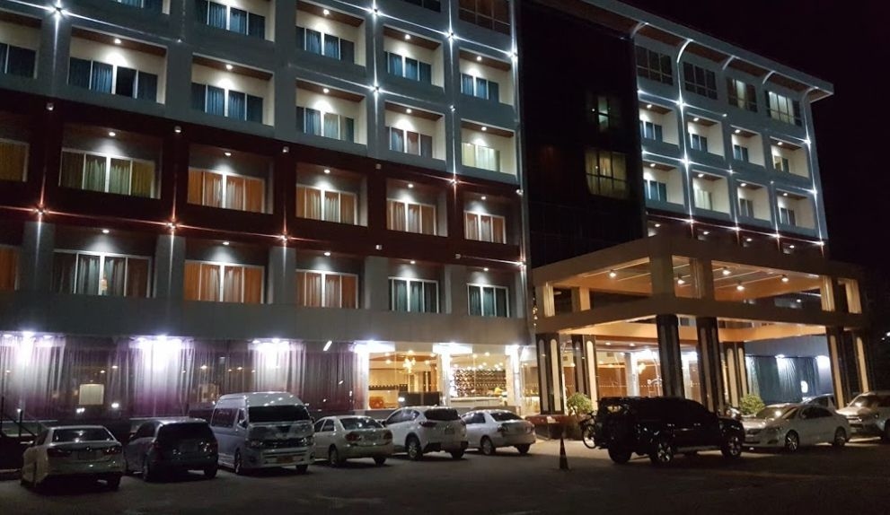 Cbd2 Hotel Suratthani2